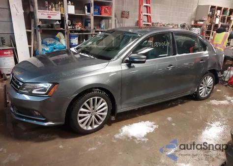 2016 Volkswagen Jetta 1.8T Sel из США, поврежденный, VIN 3VWL07AJ5GM367588